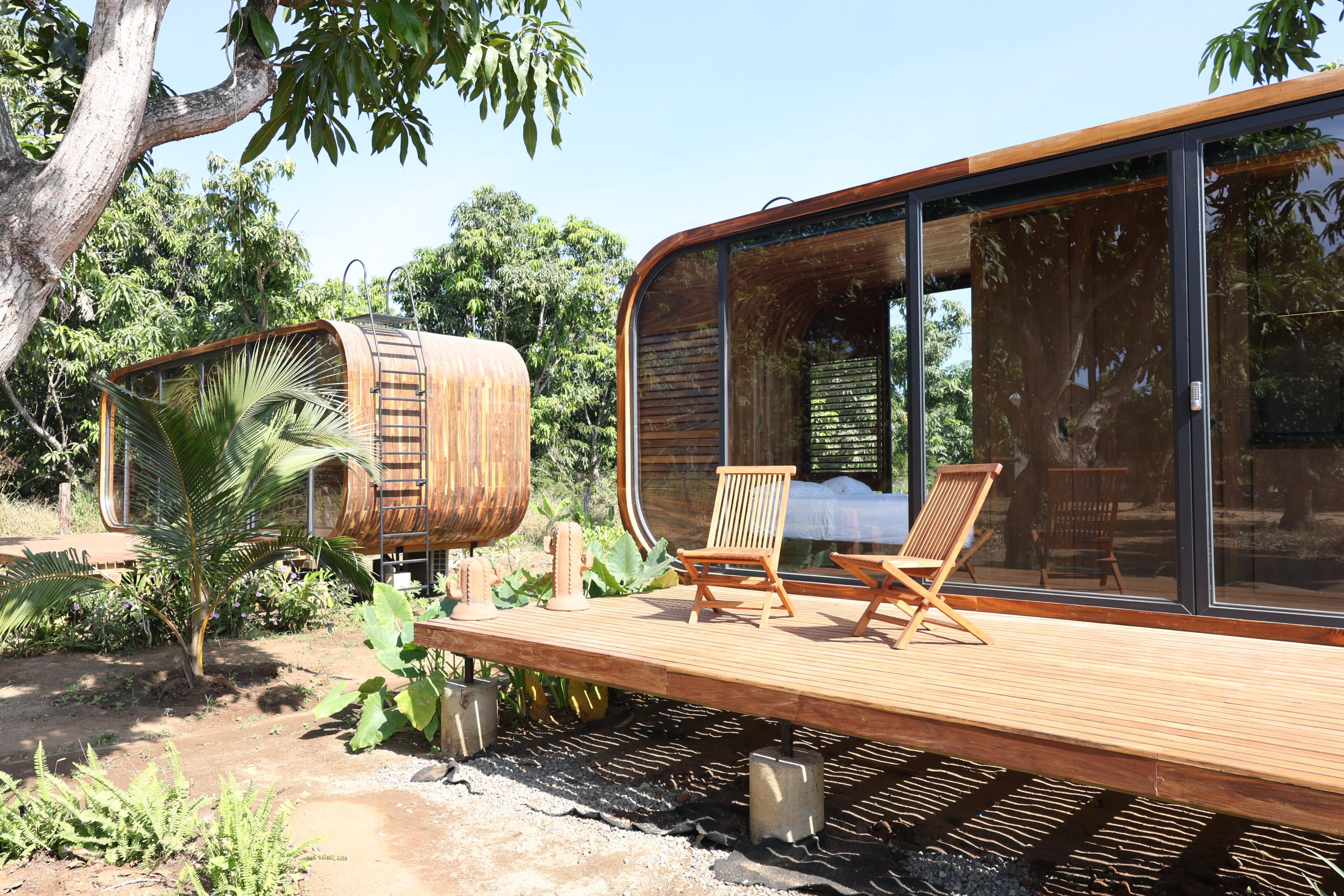 <span class='videoSpace'>SALADITA</span> </br> GRO_TWO UNITS IN ONE OF MEXICO'S BEST SURFING SPOTS_SORROUNDED BY THE JUNGLE AND FRESH MANGOES_ 1