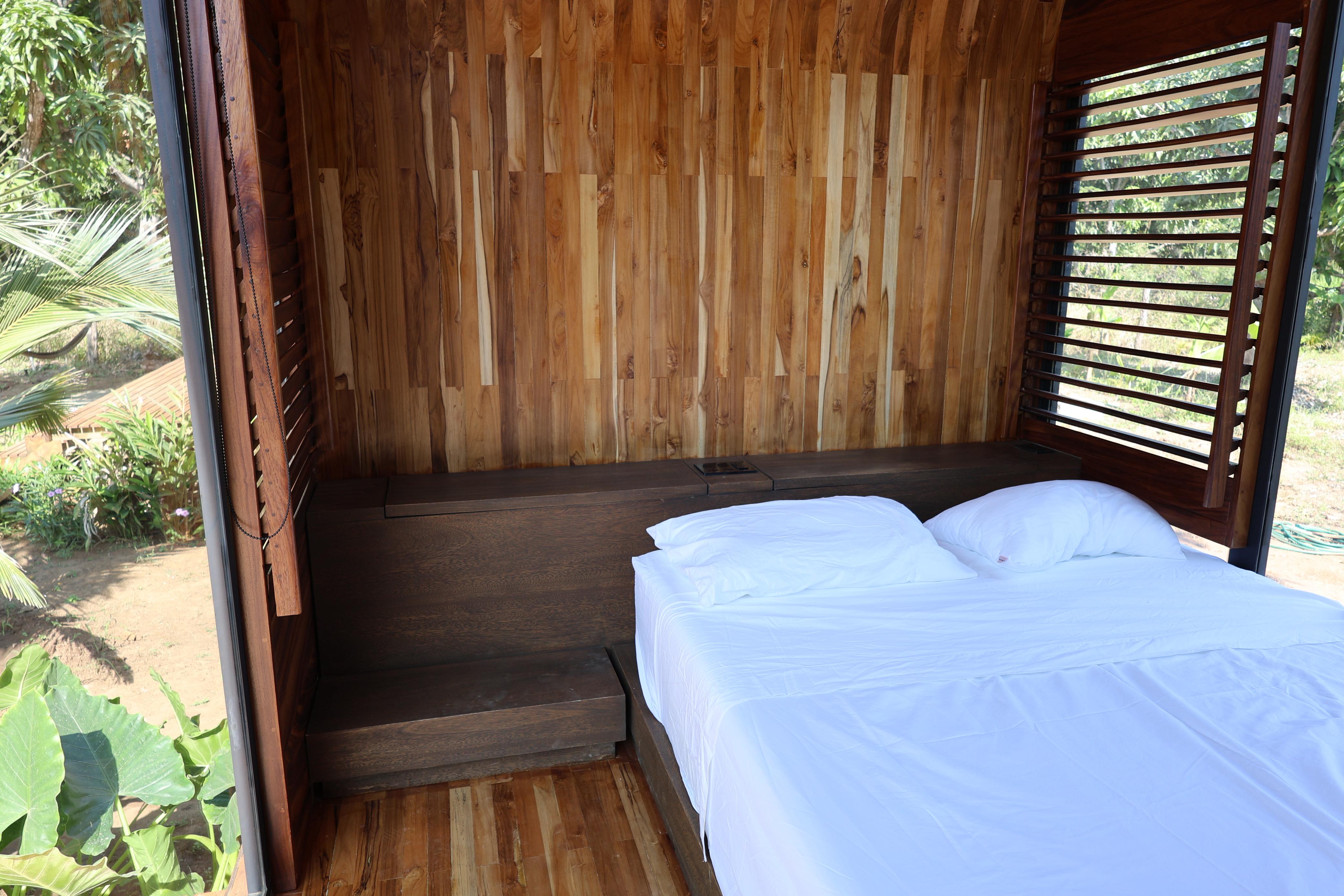 <span class='videoSpace'>SALADITA</span> </br> GRO_TWO UNITS IN ONE OF MEXICO'S BEST SURFING SPOTS_SORROUNDED BY THE JUNGLE AND FRESH MANGOES_ 2