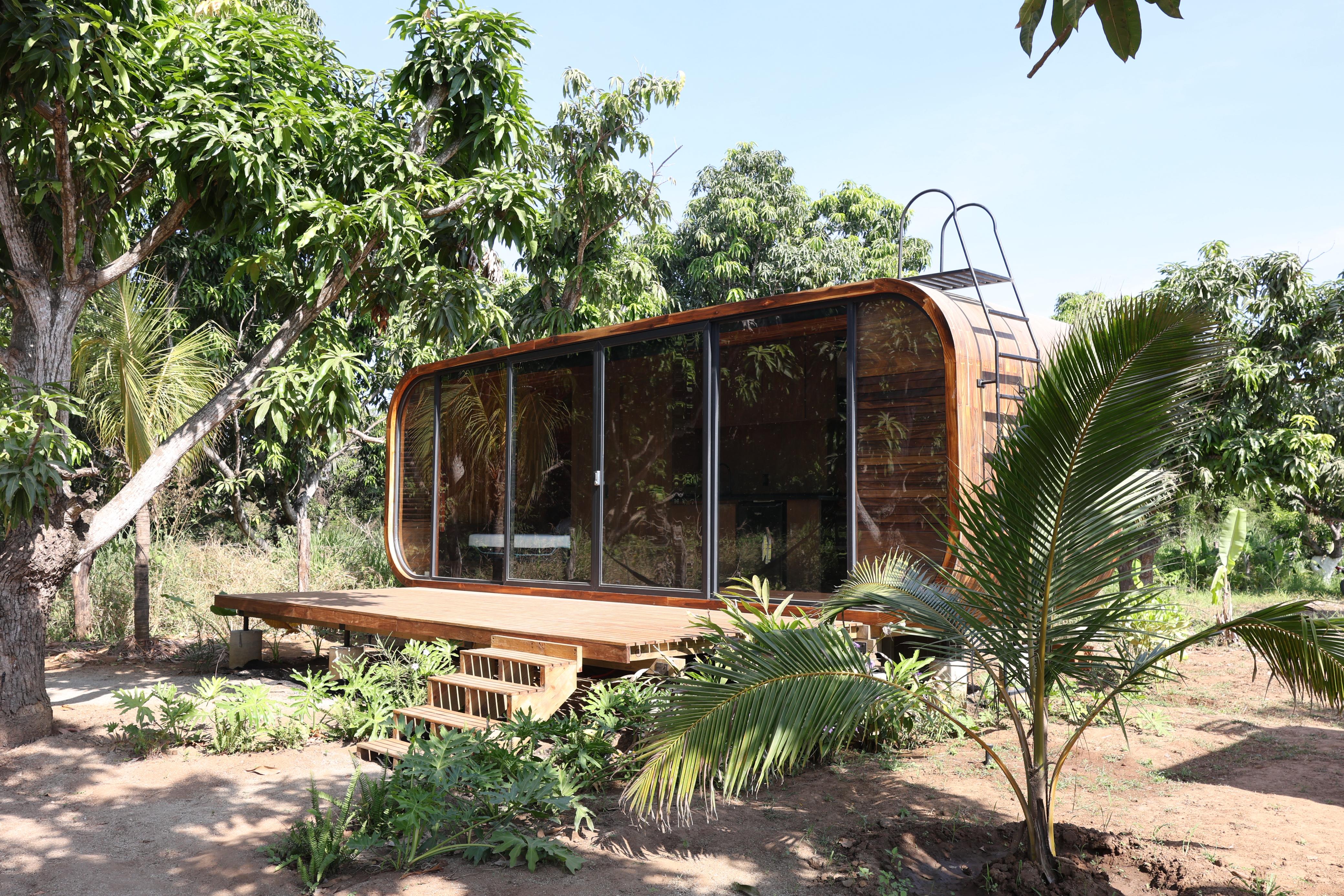 <span class='videoSpace'>SALADITA</span> </br> GRO_TWO UNITS IN ONE OF MEXICO'S BEST SURFING SPOTS_SORROUNDED BY THE JUNGLE AND FRESH MANGOES_ 5